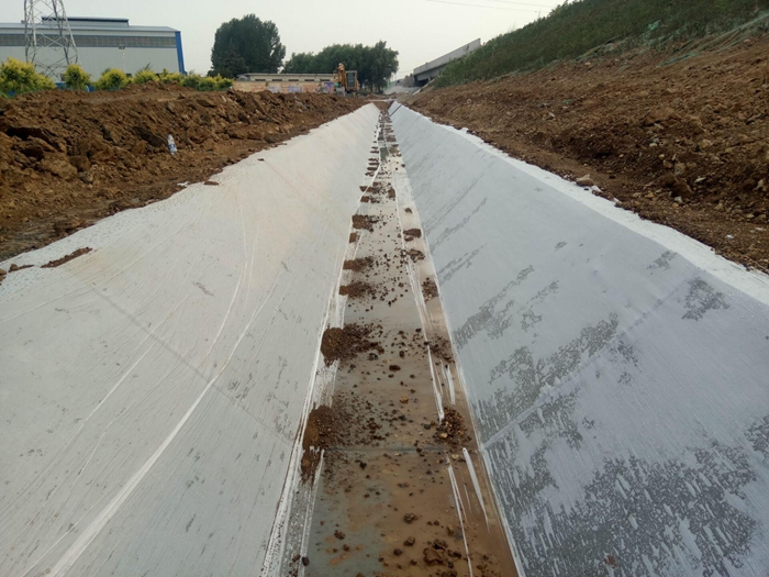 現澆排水溝養護.jpg 現澆排水溝養護.jpg